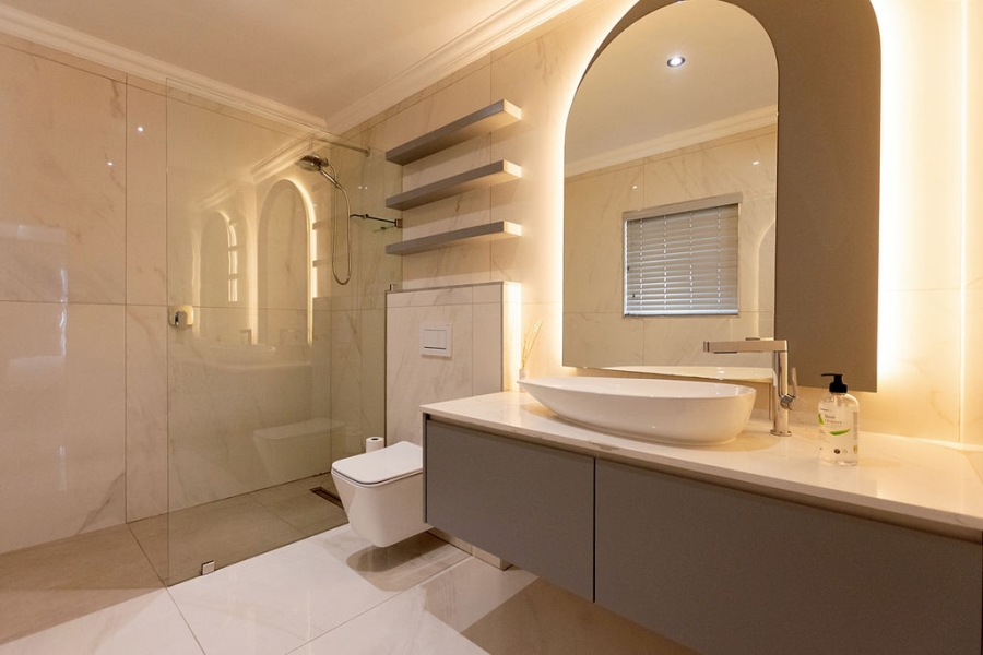 3 Bedroom Property for Sale in Calypso Beach Western Cape